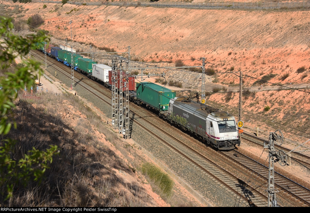 RENFE 253 015